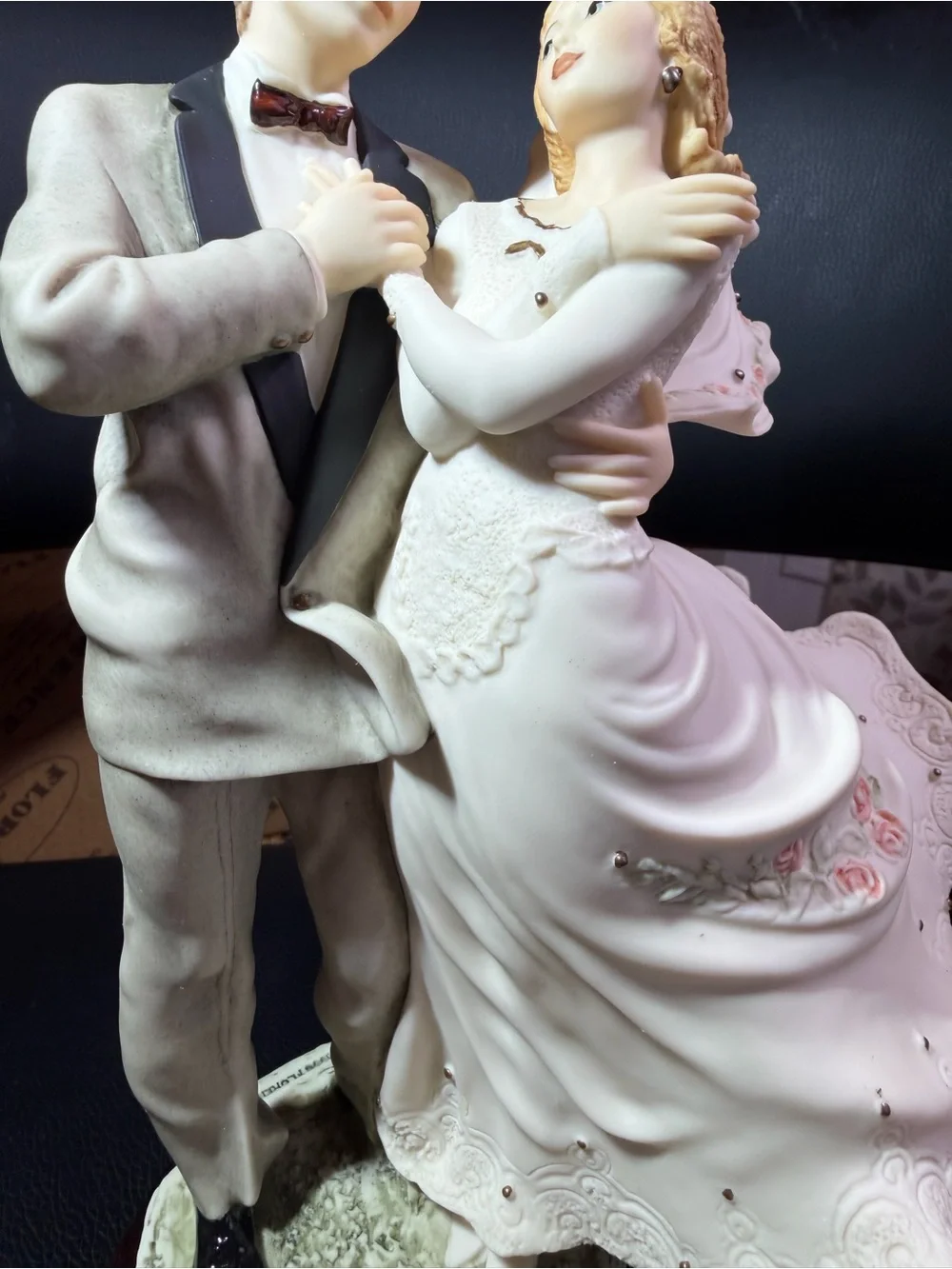 Giuseppi Armani RARE 1995 Florence Italy Porcelain 
